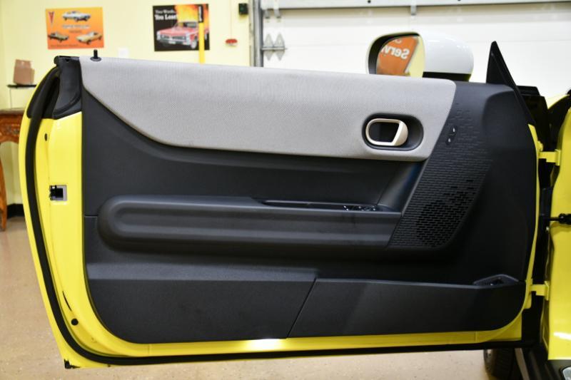 Mini Coopers Signature 2 Door Hatchback - Thumbnail 15