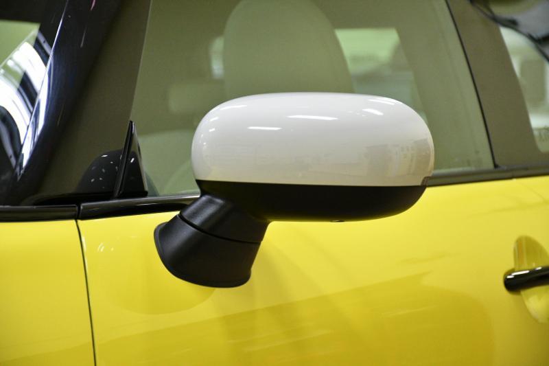 Mini Coopers Signature 2 Door Hatchback - Thumbnail 6