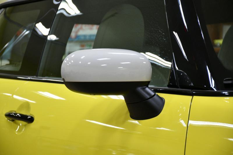 Mini Coopers Signature 2 Door Hatchback - Thumbnail 3