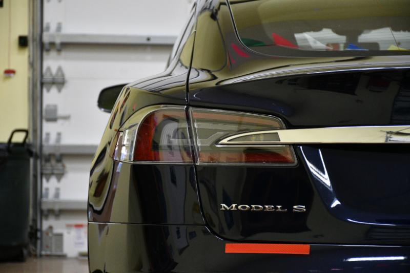 Tesla Model Sp85D - Thumbnail 12