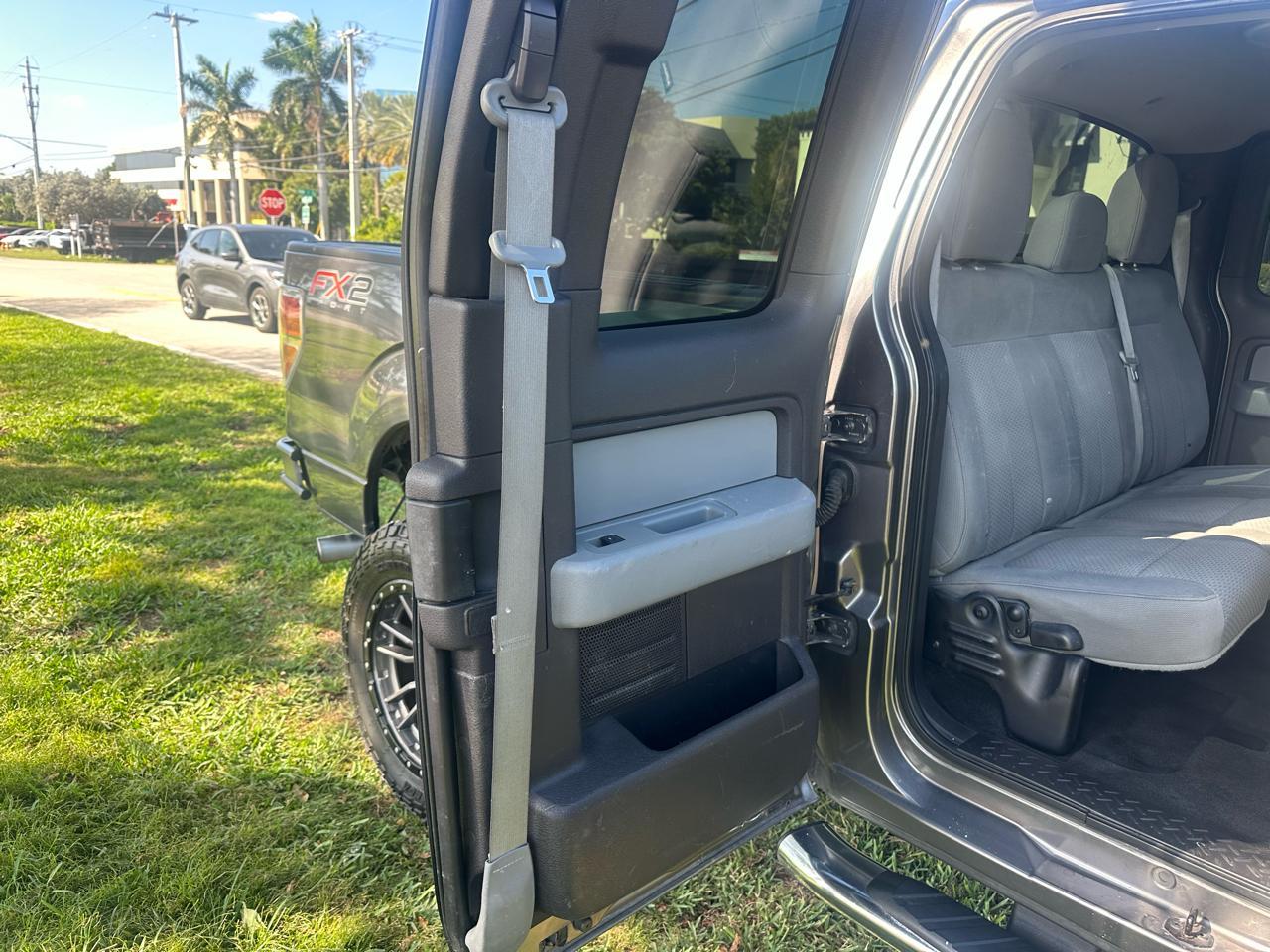 Ford F-1502Wd Supercab 145" Stx - Thumbnail 17