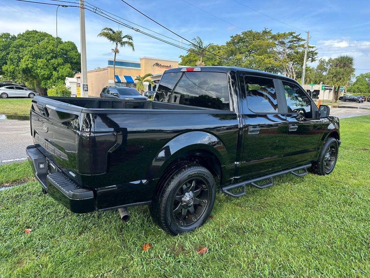 Ford F-1502Wd Supercrew 139" Xl - Thumbnail 6