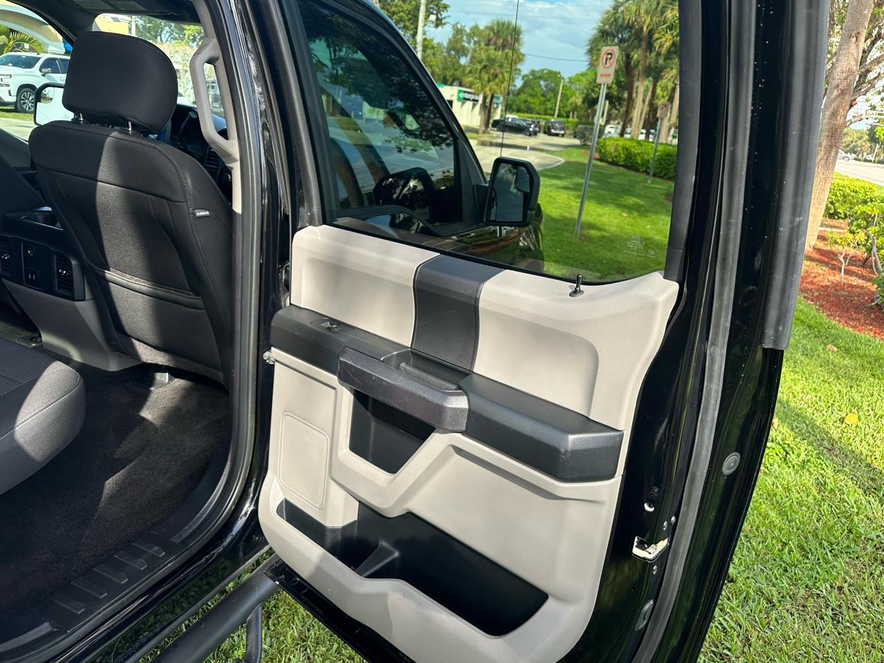 Ford F-1502Wd Supercrew 139" Xl - Thumbnail 19