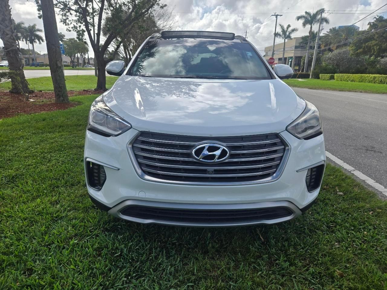 Hyundai Santa Feultimate Awd - Thumbnail 2