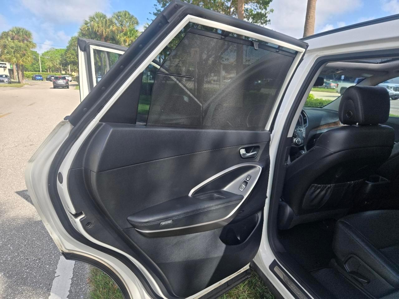 Hyundai Santa Feultimate Awd - Thumbnail 17