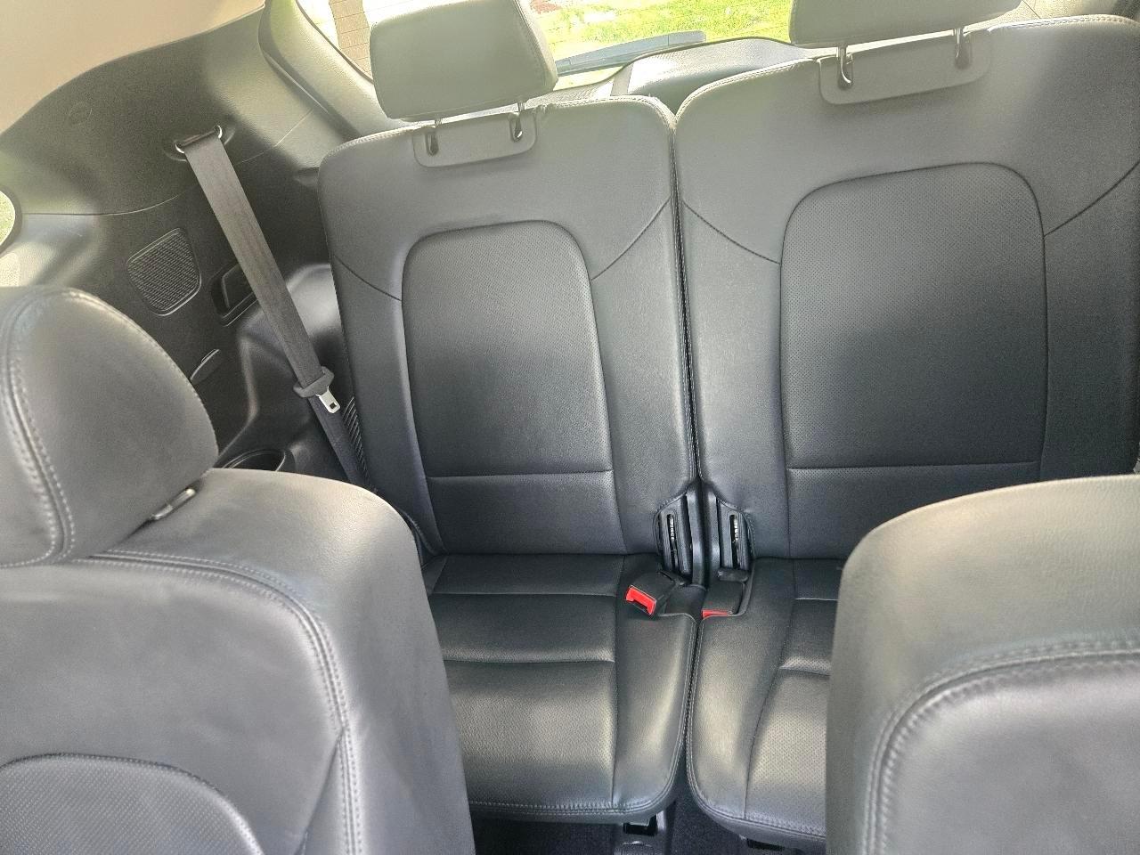 Hyundai Santa Feultimate Awd - Thumbnail 16