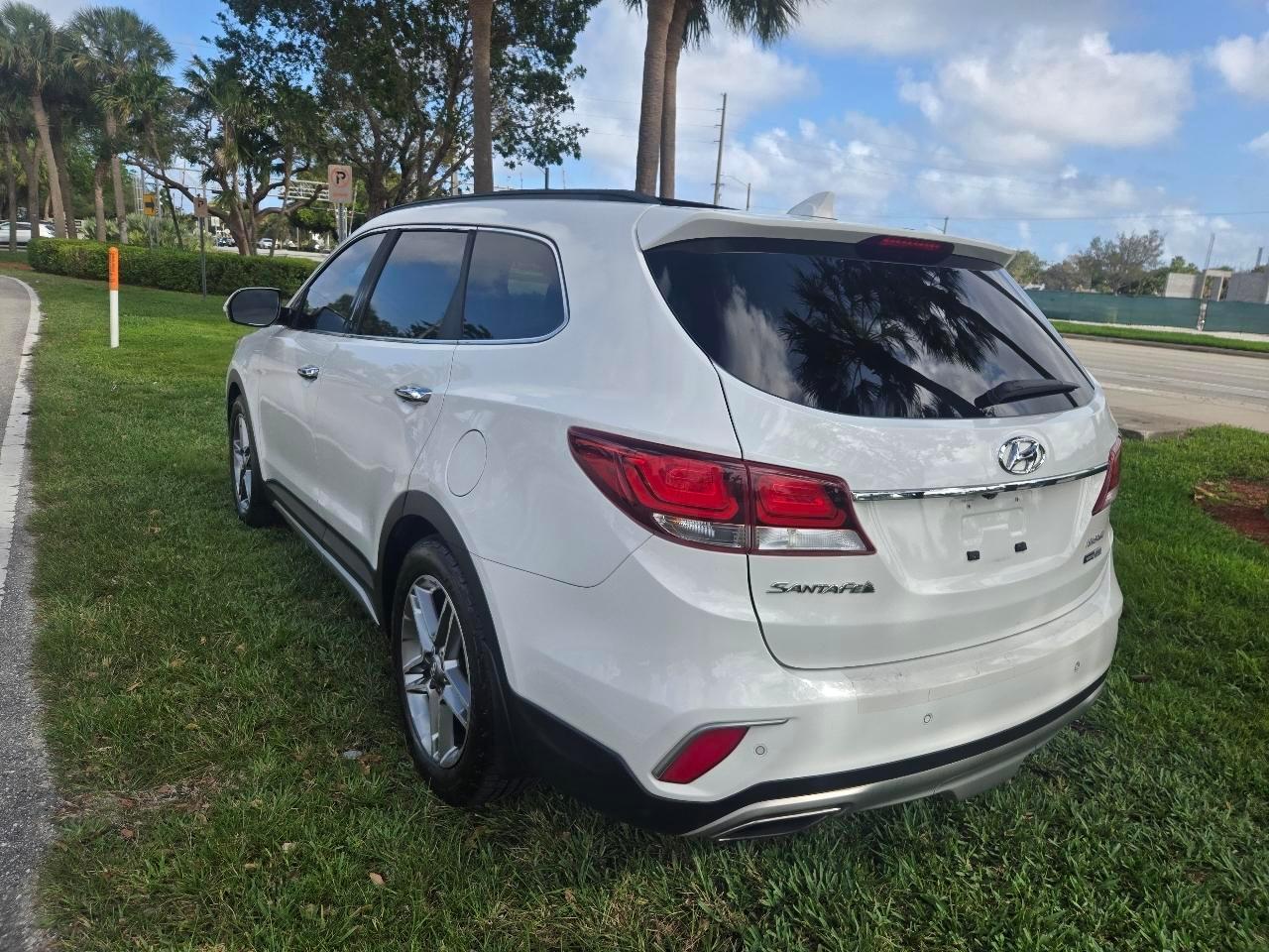 Hyundai Santa Feultimate Awd - Thumbnail 8