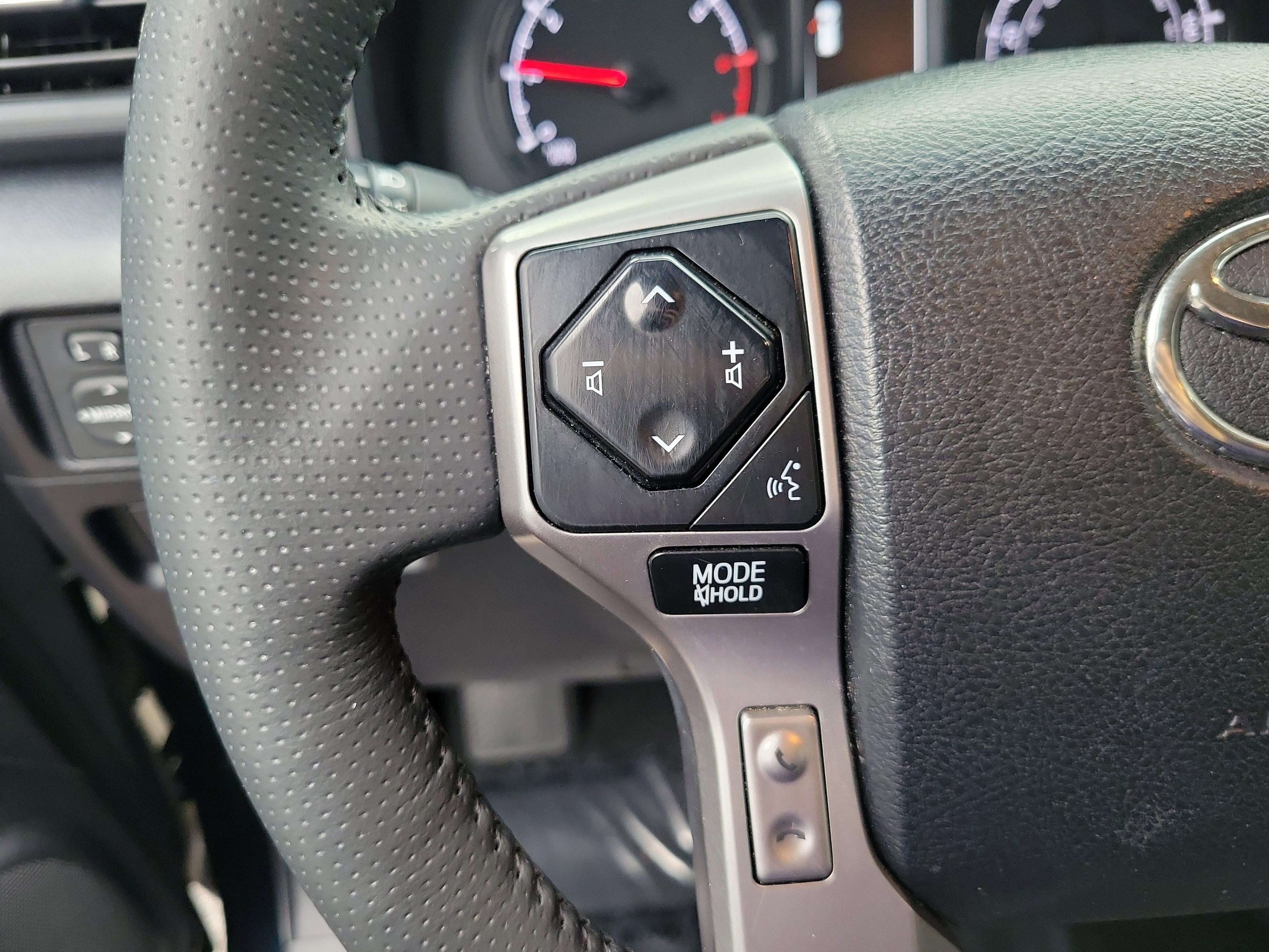 Toyota 4Runner Sr5 4Wd - Thumbnail 17