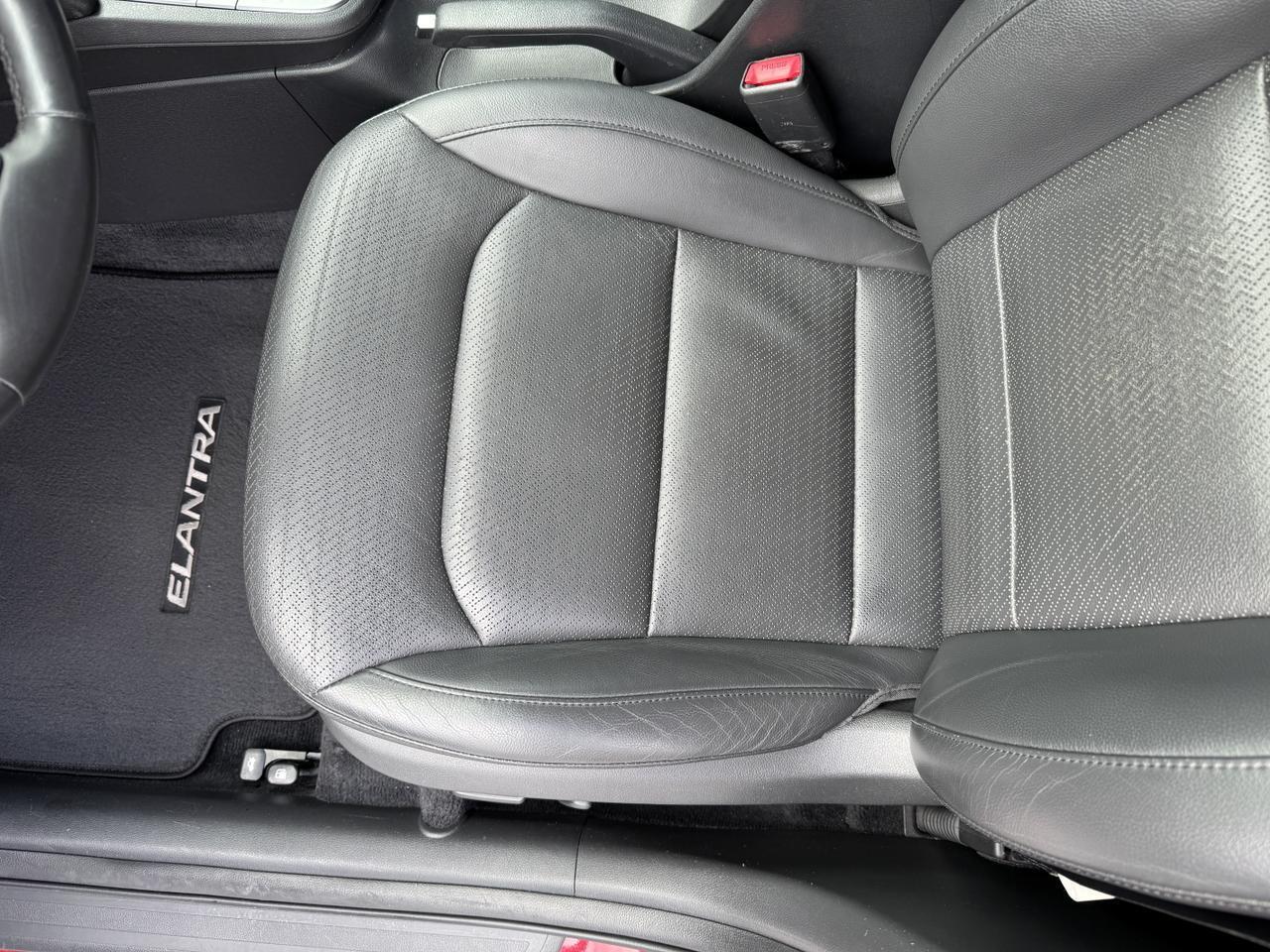 Hyundai Elantra - Thumbnail 14