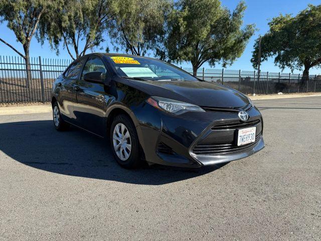 Toyota Corolla - View 1