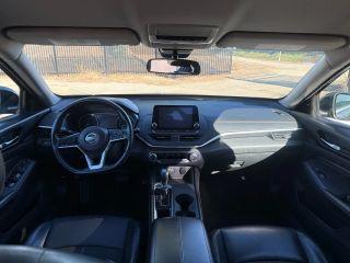 Nissan Altima - Thumbnail 4