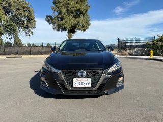 Nissan Altima - Thumbnail 9