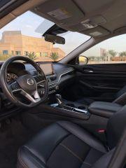 Nissan Altima - Thumbnail 5