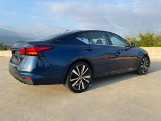 Nissan Altima - Thumbnail 14