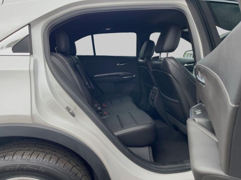 Cadillac Xt4 Luxury - Thumbnail 13