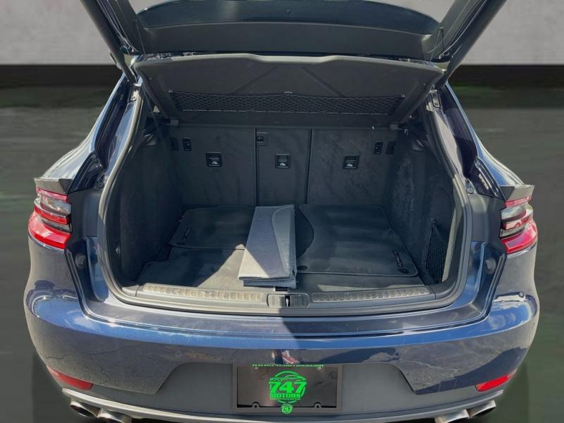 Porsche Macan S - View 1