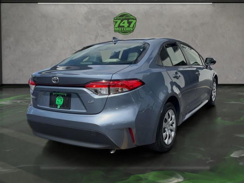 Toyota Corolla Le - Thumbnail 6