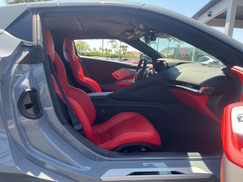 Chevrolet Corvette Stingray - Thumbnail 15