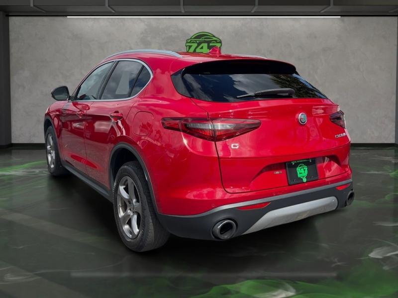 Alfa Romeo Stelvio - Thumbnail 4