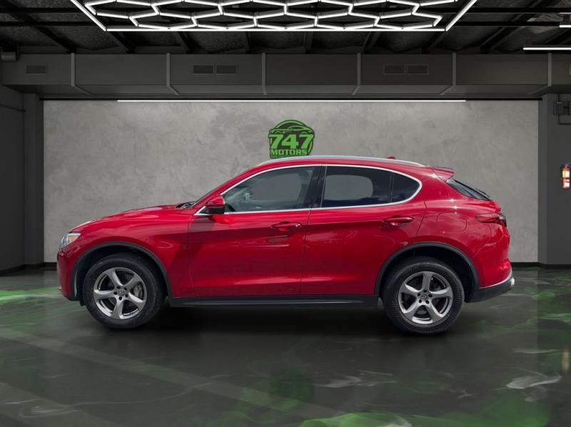 Alfa Romeo Stelvio - Thumbnail 3