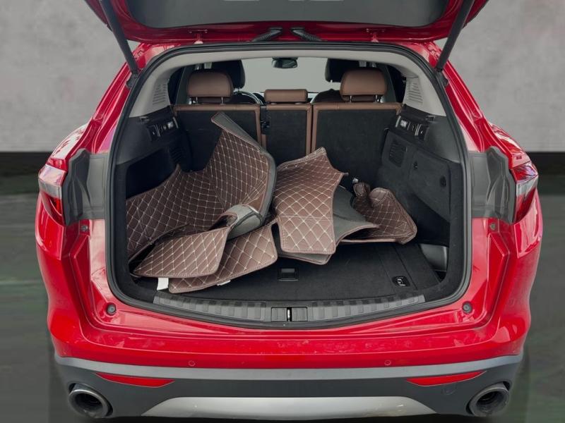 Alfa Romeo Stelvio - Thumbnail 20