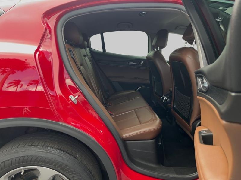 Alfa Romeo Stelvio - Thumbnail 13