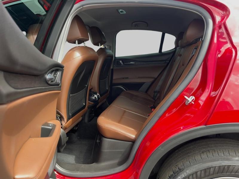 Alfa Romeo Stelvio - Thumbnail 12