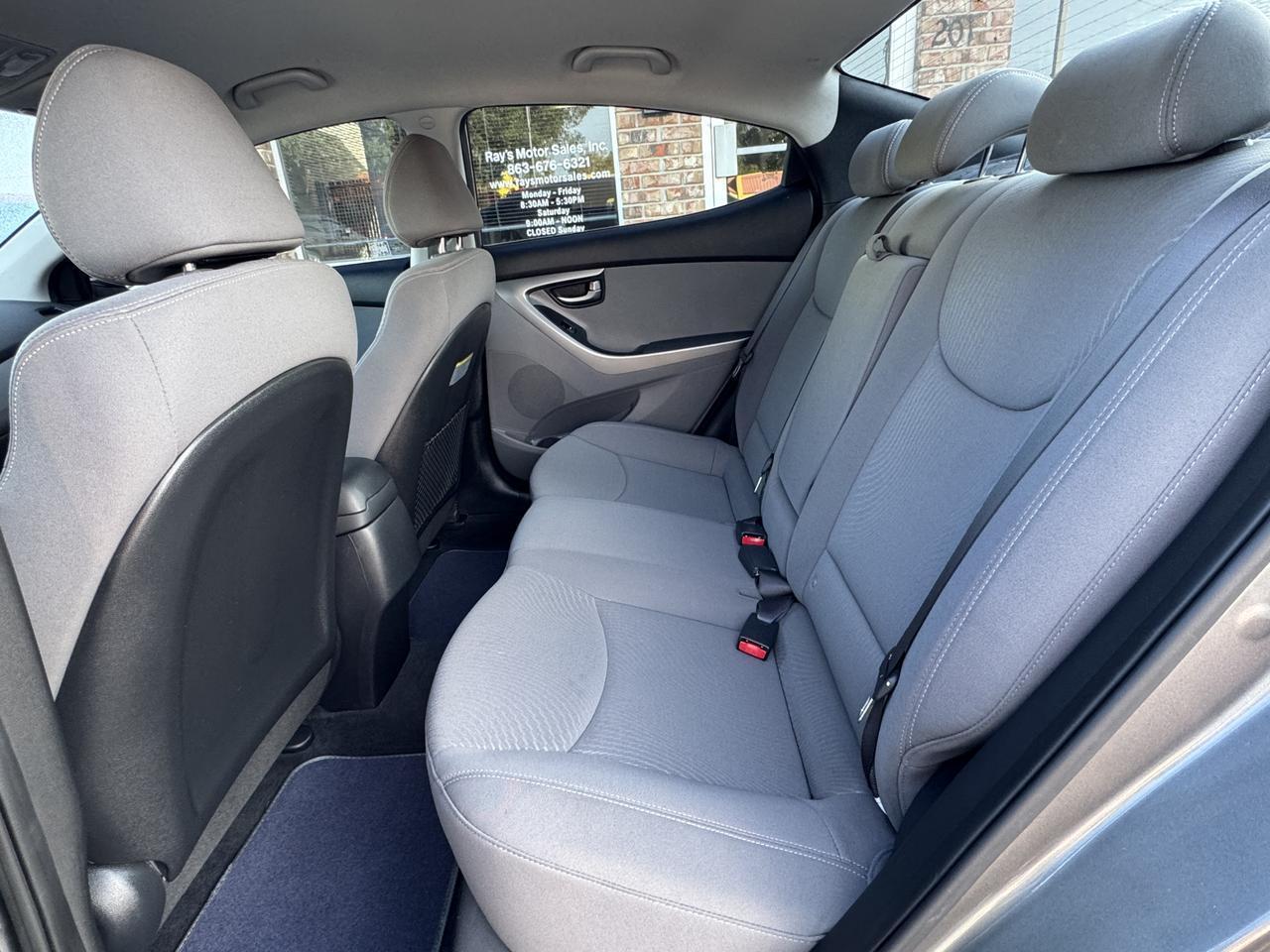 Hyundai Elantra - Thumbnail 18