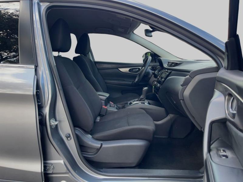 Nissan Rogue Sport S - Thumbnail 14