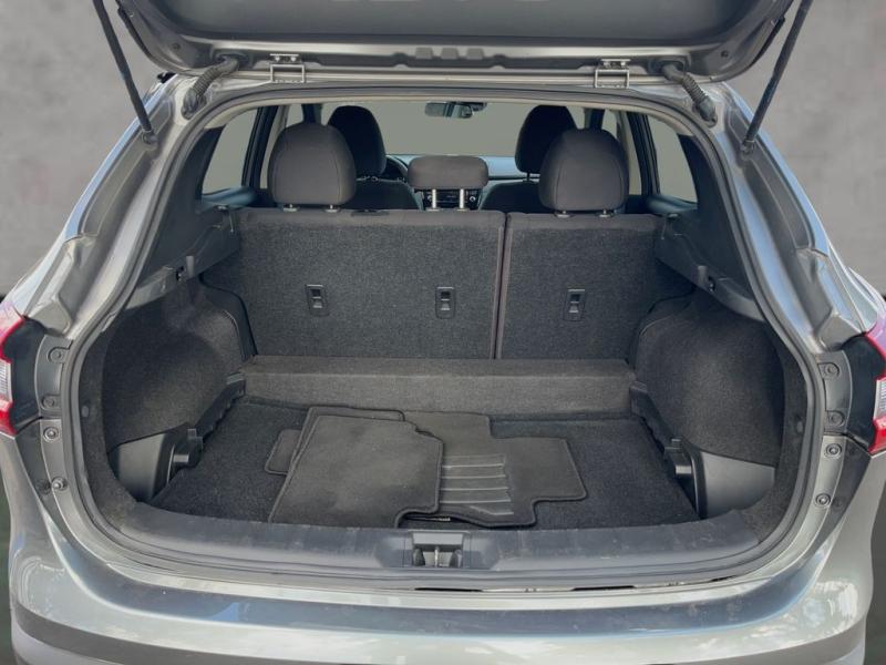 Nissan Rogue Sport S - Thumbnail 20