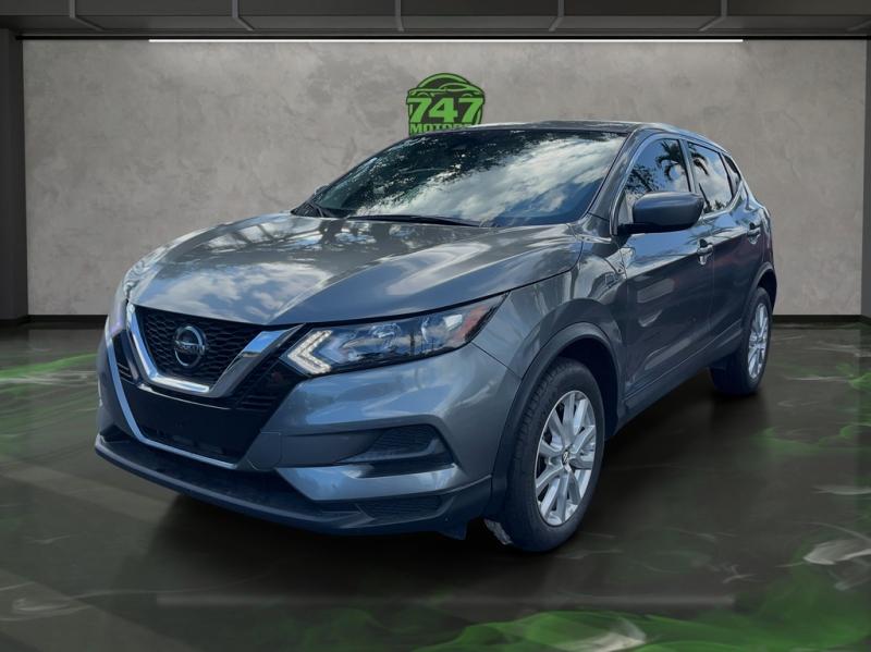 Nissan Rogue Sport S - Thumbnail 2