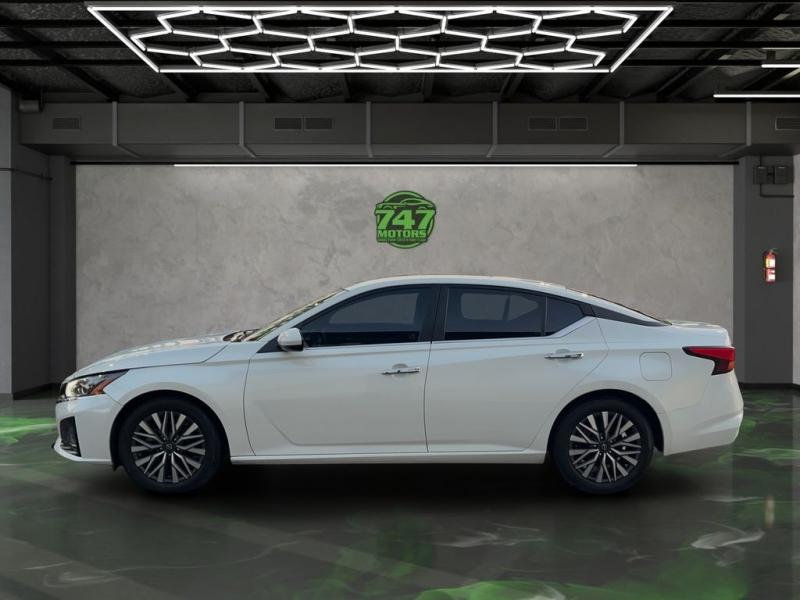 Nissan Altima 2.5 Sv - Thumbnail 3