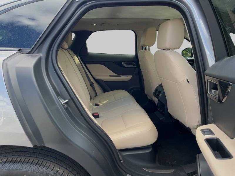 Jaguar F-Pace 25T Premium - Thumbnail 13
