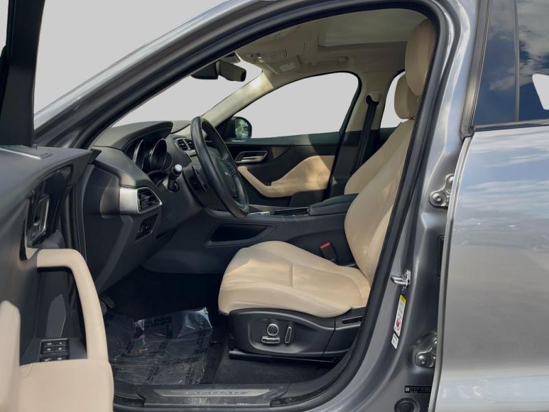 Jaguar F-Pace 25T Premium - Thumbnail 11