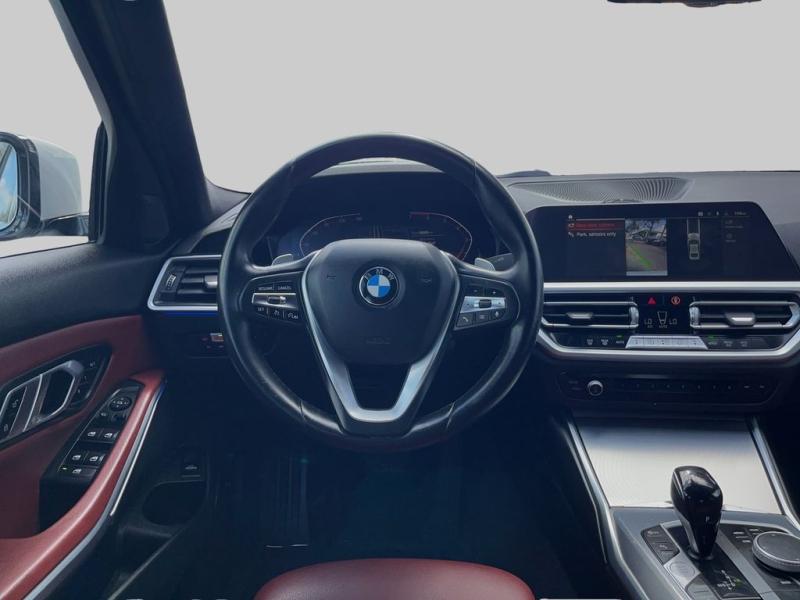 Bmw 3 Series 330I - Thumbnail 18