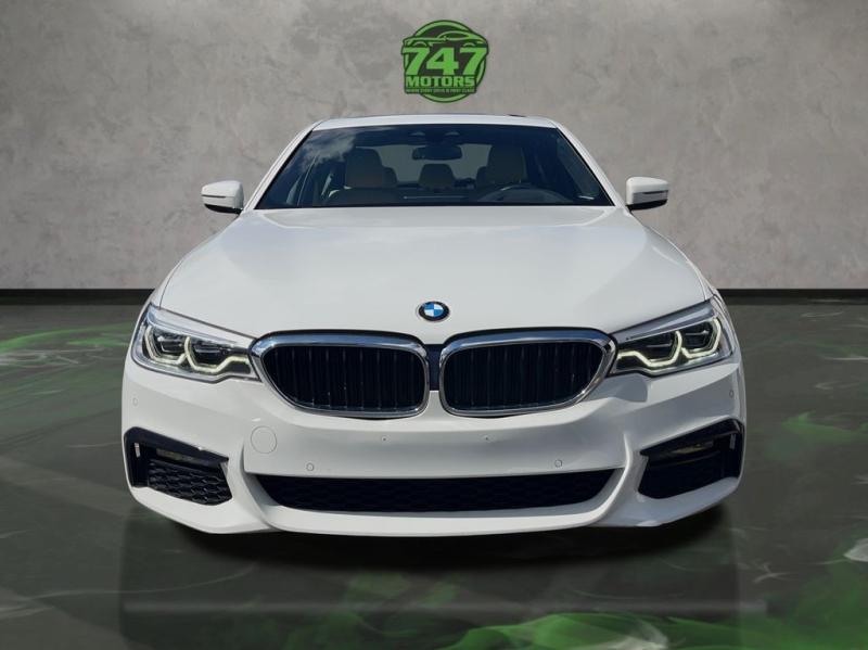 Bmw 5 Series 530I Xdrive - Thumbnail 9