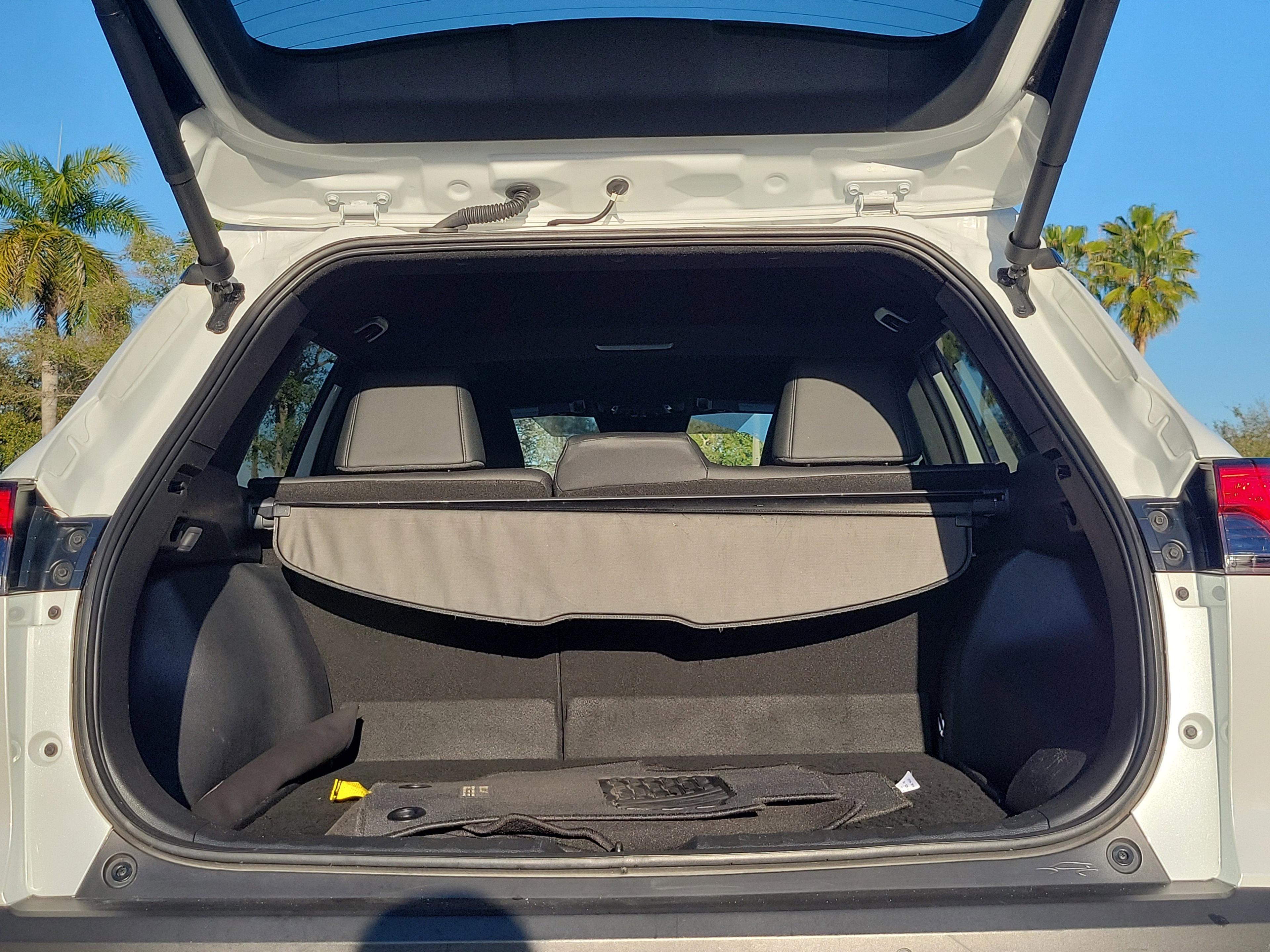 Toyota Corolla Cross Hybrid Xse Awd - Thumbnail 9