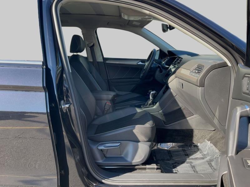 Volkswagen Tiguan 2.0T Se - Thumbnail 14