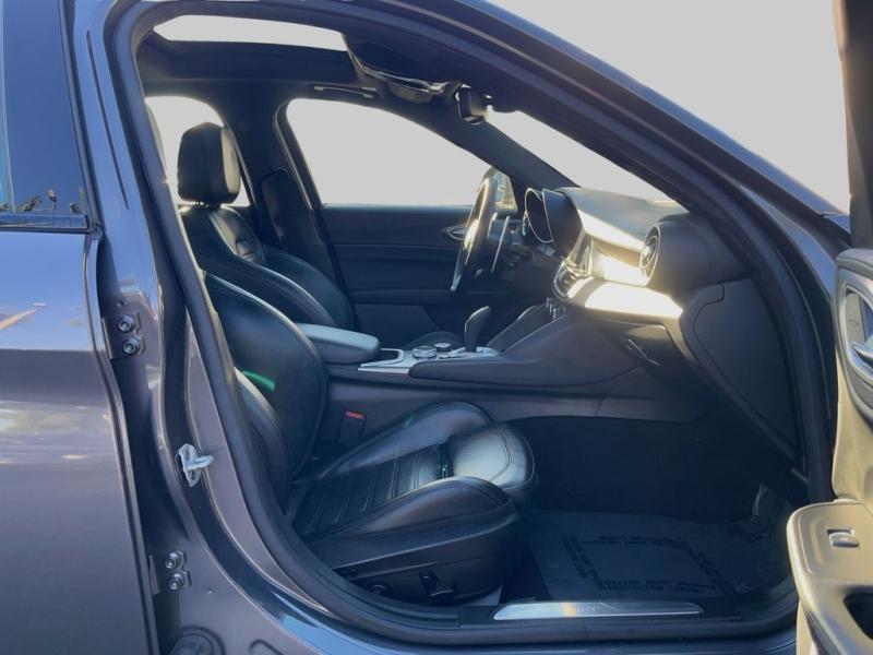 Alfa Romeo Giulia Veloce - Thumbnail 14