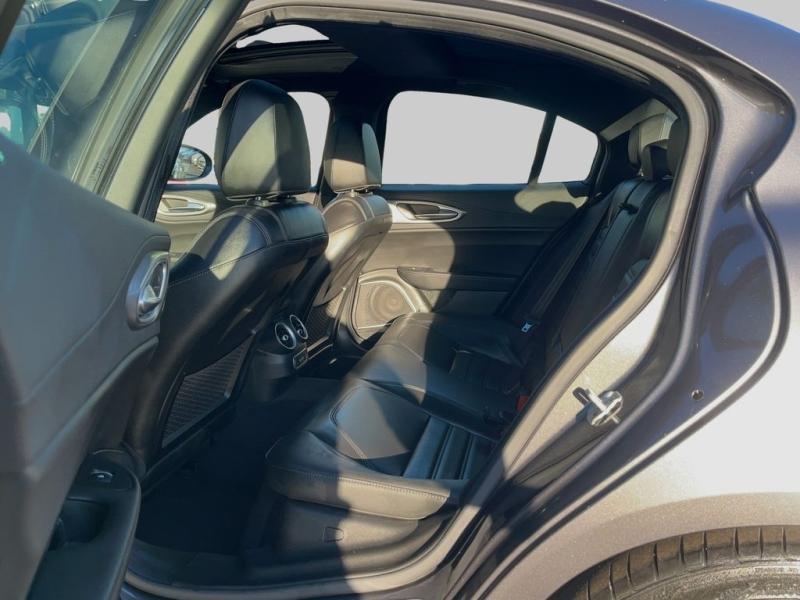 Alfa Romeo Giulia Veloce - Thumbnail 12