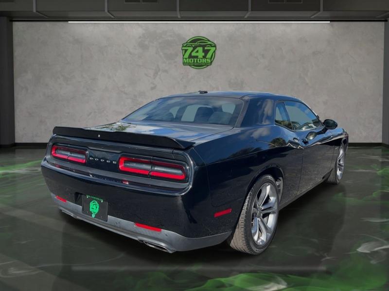 Dodge Challenger R/T - Thumbnail 6