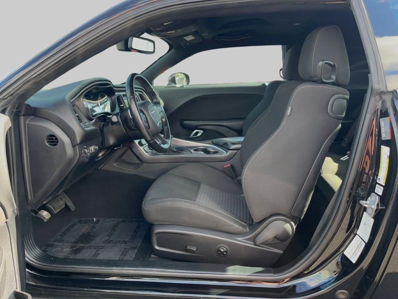 Dodge Challenger R/T - Thumbnail 11