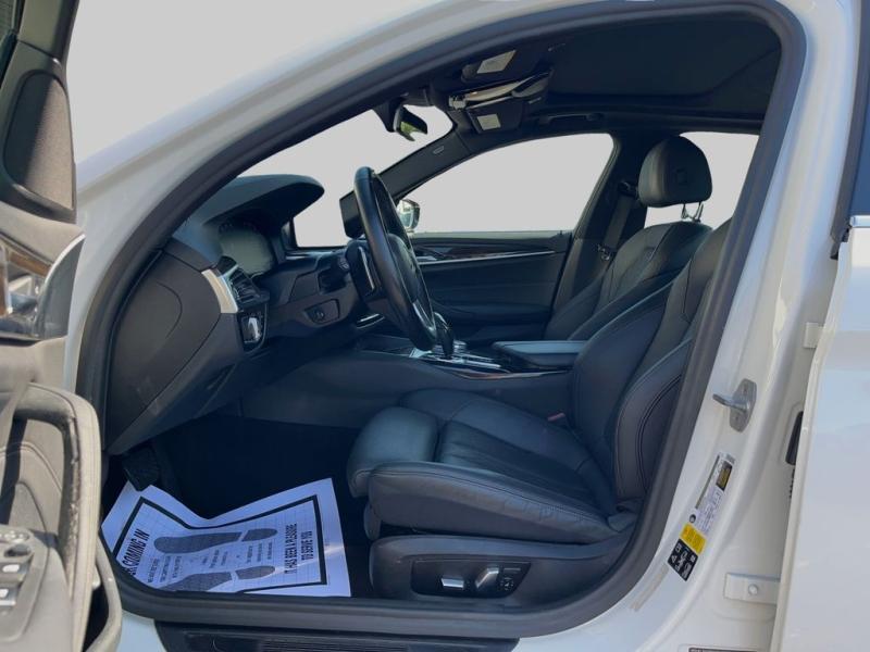 Bmw 5 Series 530I Xdrive - Thumbnail 11