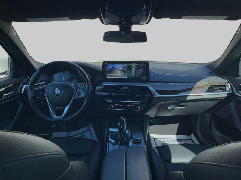 Bmw 5 Series 530I Xdrive - Thumbnail 15