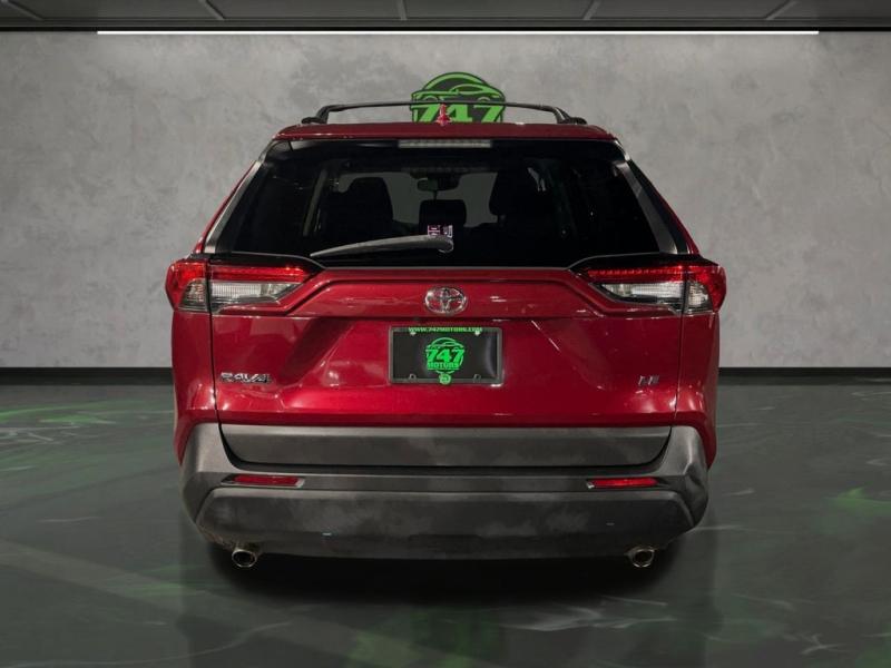 Toyota Rav4 Le - Thumbnail 5