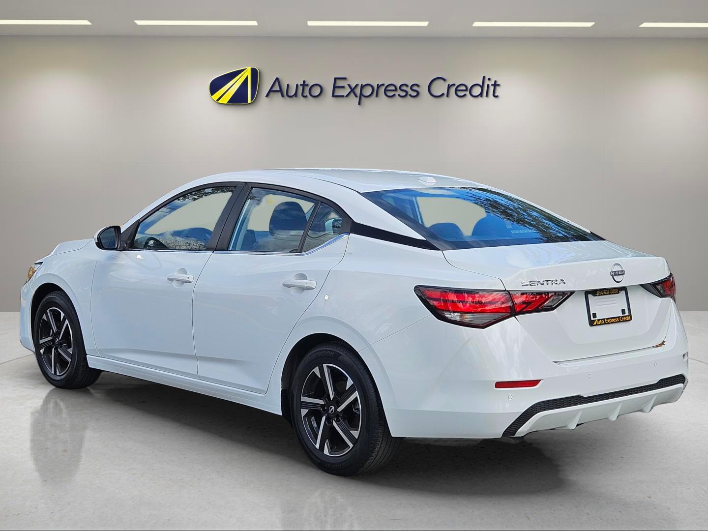 Nissan Sentra Sv - Thumbnail 7