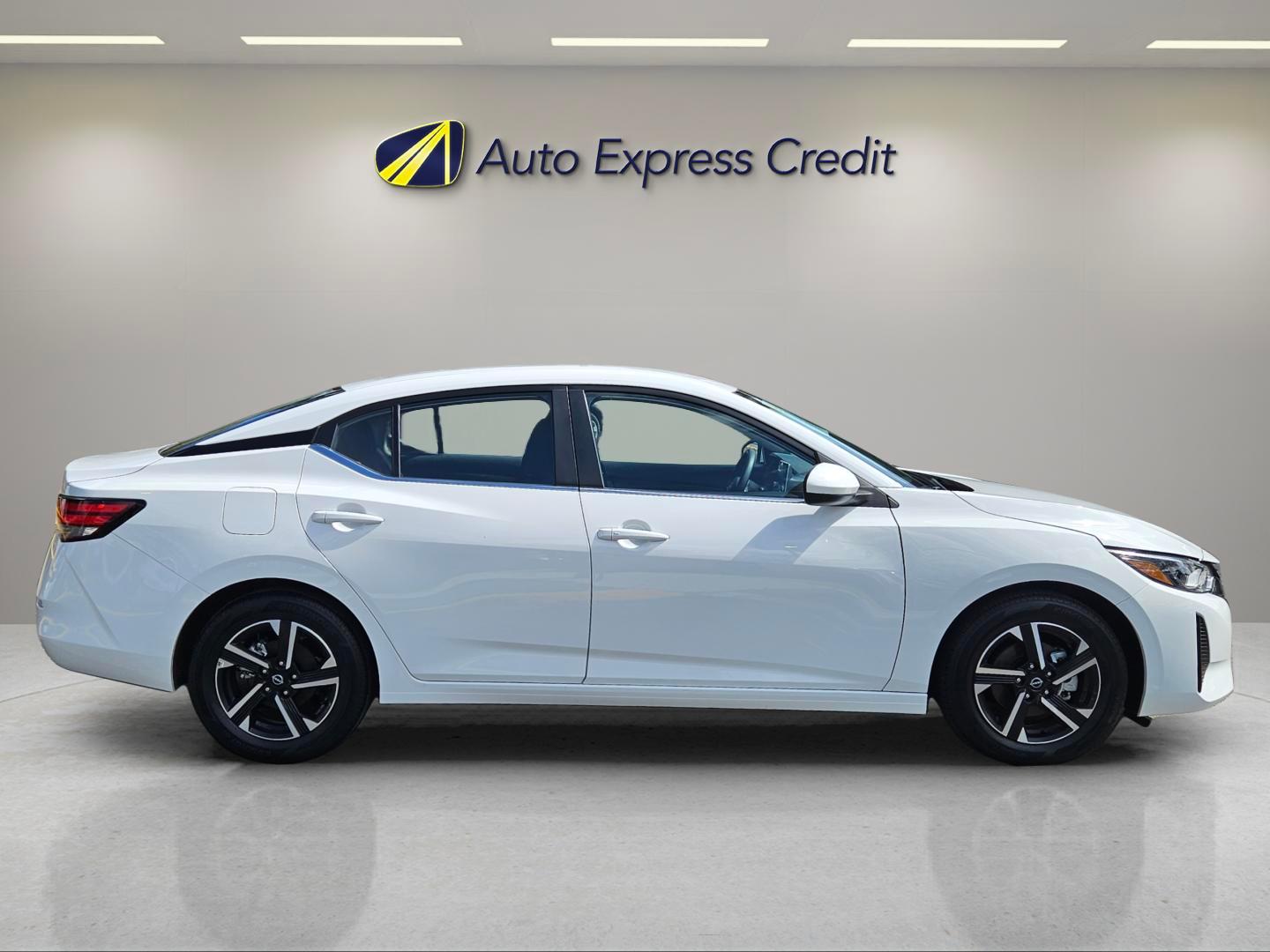 Nissan Sentra Sv - Thumbnail 4