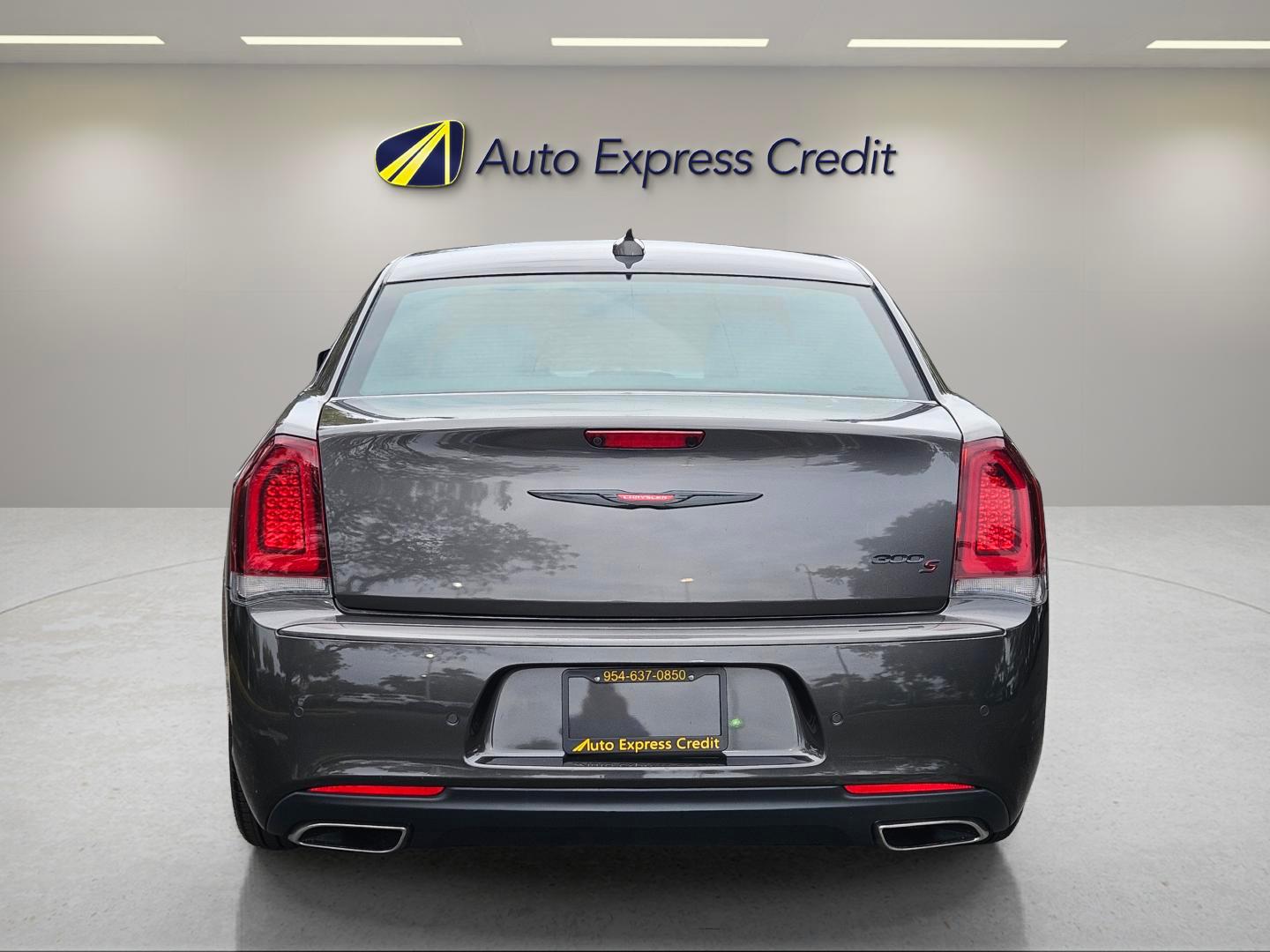 Chrysler 300 300S - Thumbnail 6