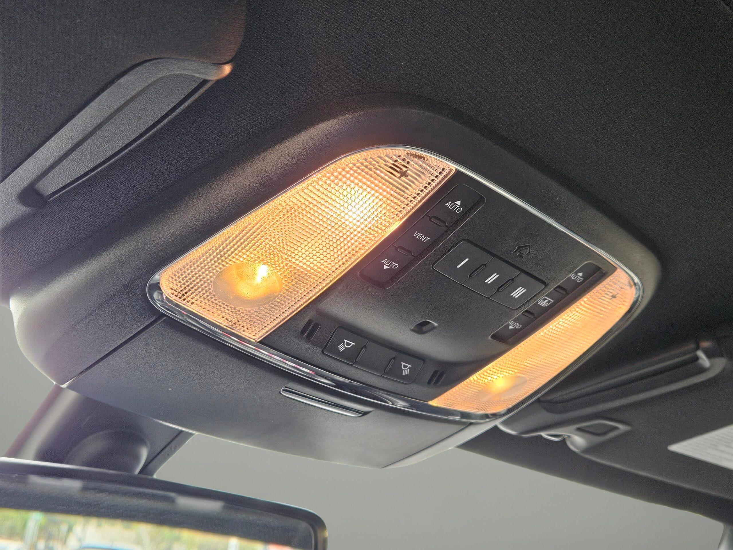 Chrysler 300 300S - Thumbnail 14