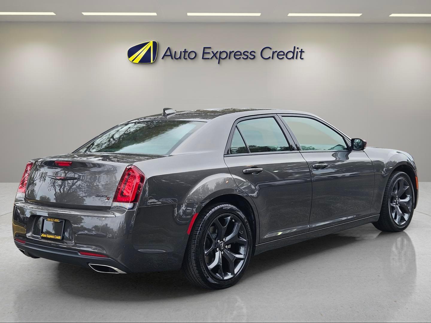 Chrysler 300 300S - Thumbnail 5